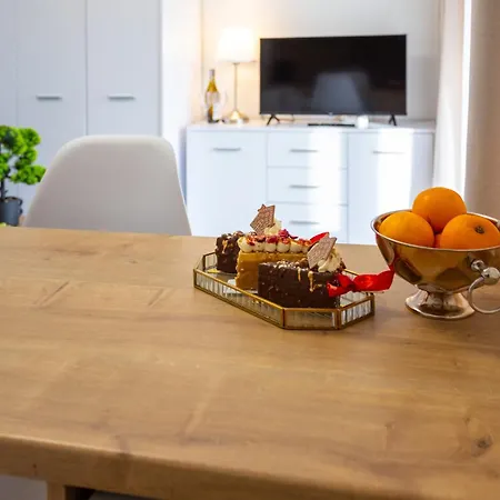 Apartman Aleja 69 Balcony *