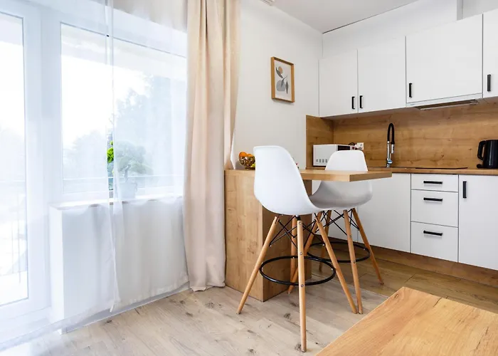 Aleja 69 Balcony شقة *